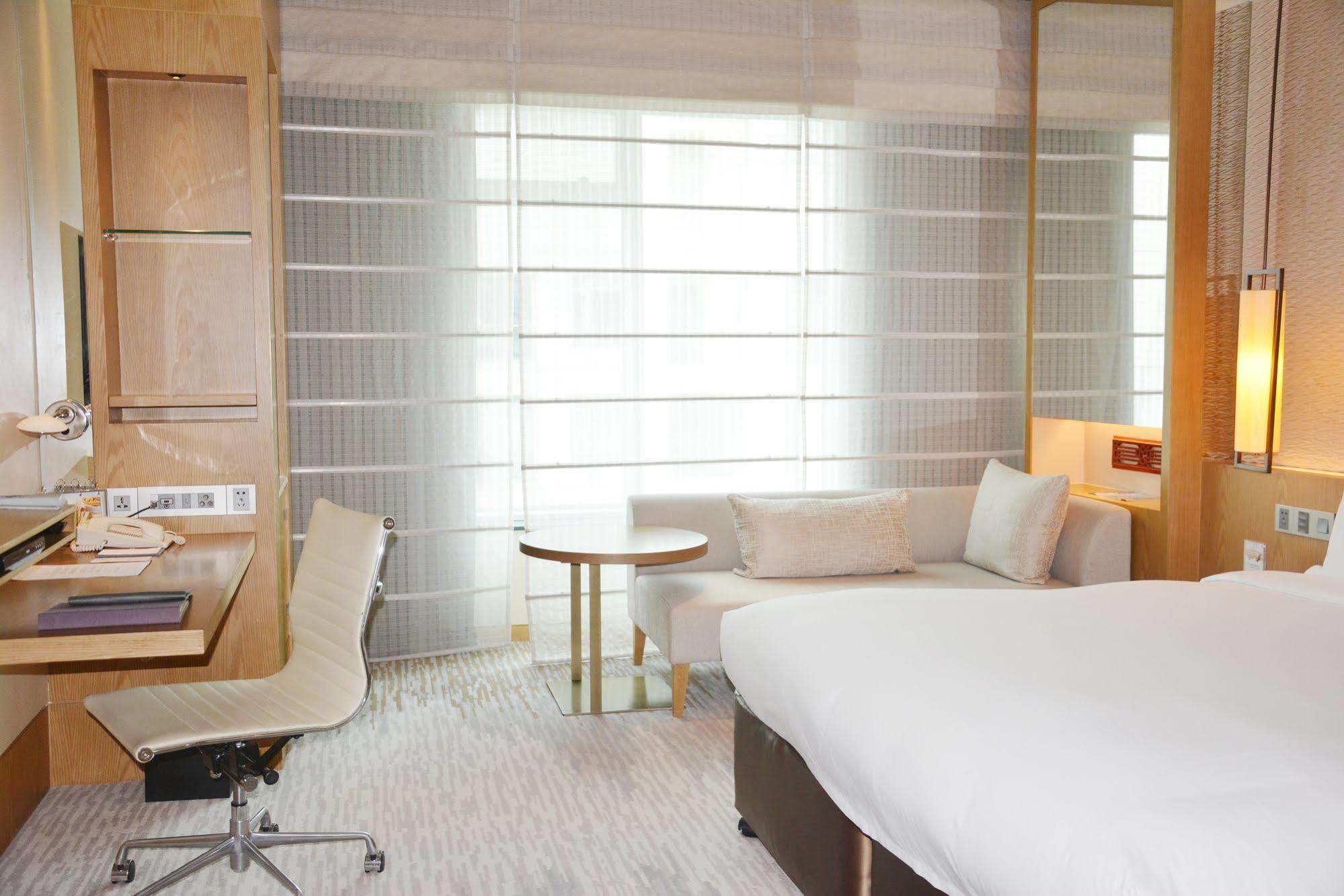Caption By Hyatt Zhongshan Park 4*