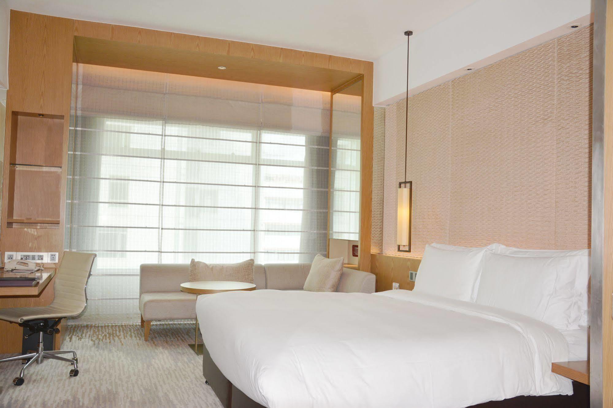 Caption By Hyatt Zhongshan Park Hotel
