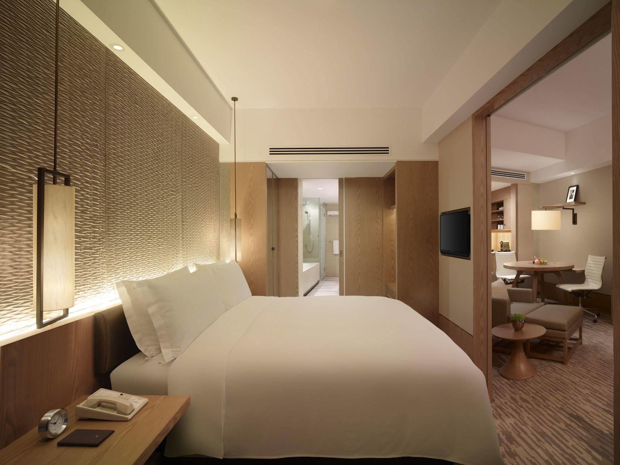 Caption By Hyatt Zhongshan Park
